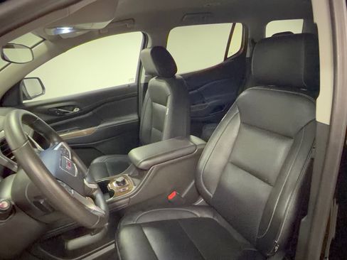 Used 2023 GMC Acadia SLE w/ Driver Convenience Package FWD image 5