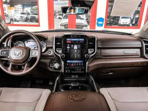 Used 2025 RAM 1500 Laramie w/ Laramie Southwest Edition AWD/4WD image 15