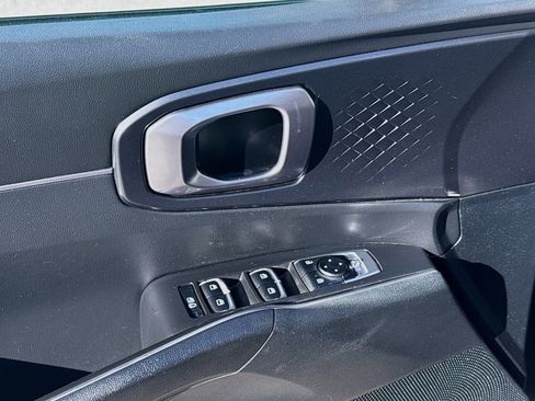 Used 2021 Kia Sorento S w/ Panoramic Sunroof Package AWD/4WD image 16