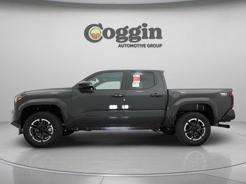 New 2026 Toyota Tacoma TRD Sport w/ TRD Sport Premium Package RWD image 5