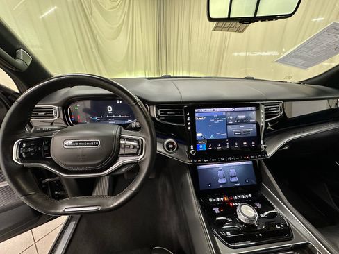 Used 2024 Jeep Grand Wagoneer Series II w/ Quick Order Packagew 28T AWD/4WD image 30