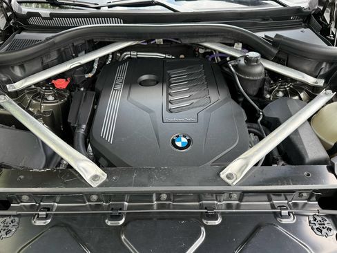 Used 2023 BMW X5 xDrive40i AWD/4WD image 43