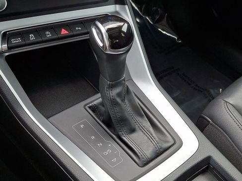 Used 2020 Audi Q3 2.0T Premium image 14