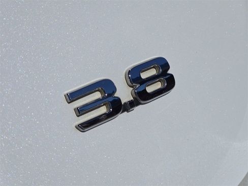 Used 2017 Genesis G80 3.8 w/ Option Group 02 image 32