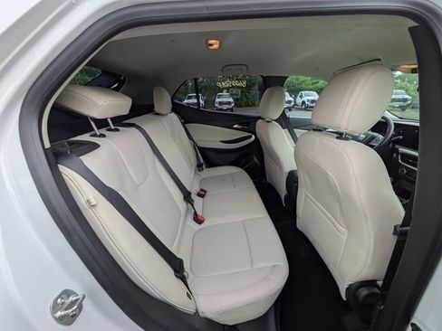 Certified 2024 Buick Encore GX Preferred AWD/4WD image 33