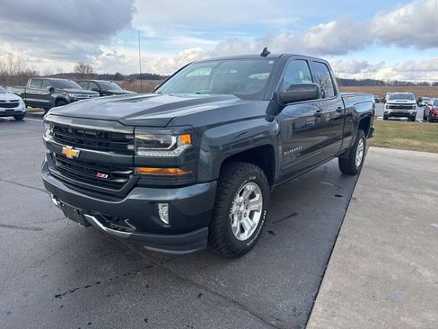 Certified 2017 Chevrolet Silverado 1500 LT w/ All Star Edition image 3