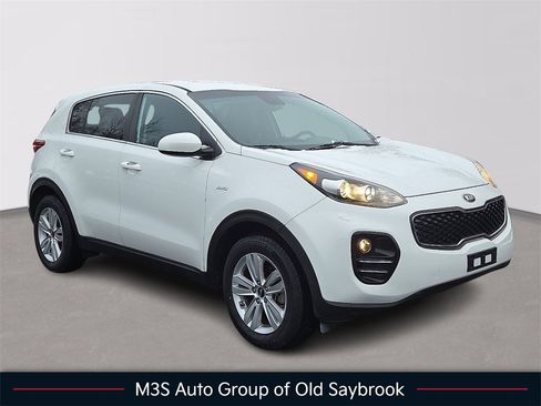 Used 2018 Kia Sportage LX image 1