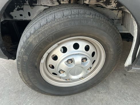 Used 2023 Ford Transit 250 Medium Roof AWD image 52