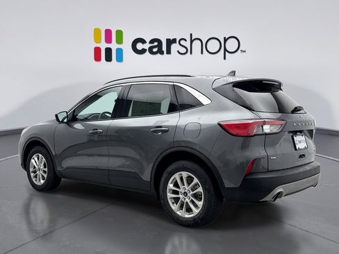 Used 2022 Ford Escape SE w/ Convenience Package image 3