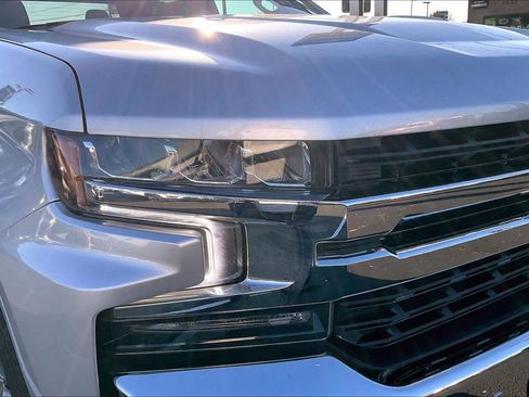 Certified 2022 Chevrolet Silverado 1500 LT w/ Safety Package image 26