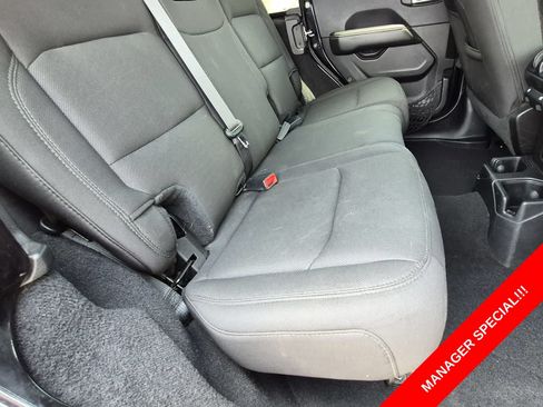Certified 2019 Jeep Wrangler Unlimited Sahara AWD/4WD image 38