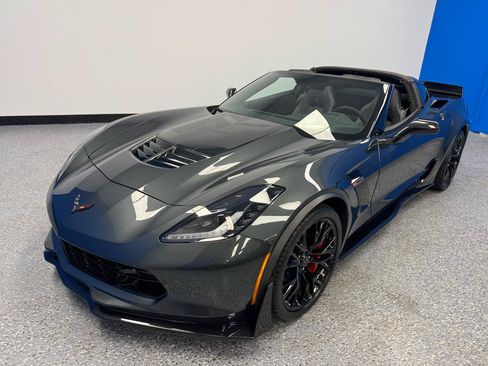 Used 2019 Chevrolet Corvette Z06 RWD image 1