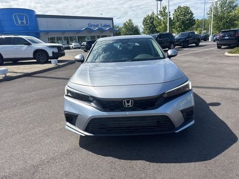 Used 2024 Honda Civic EX-L image 3