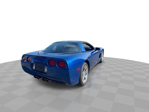 Used 2002 Chevrolet Corvette Coupe w/ Preferred Equipment Group2 RWD image 8