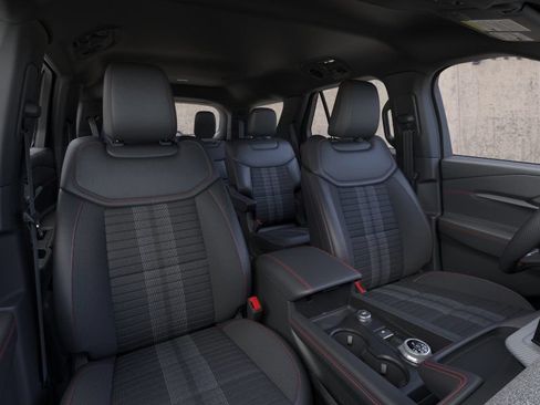 New 2026 Ford Explorer ST-Line AWD/4WD image 12