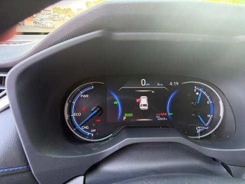 Used 2023 Toyota RAV4 SE AWD/4WD image 7