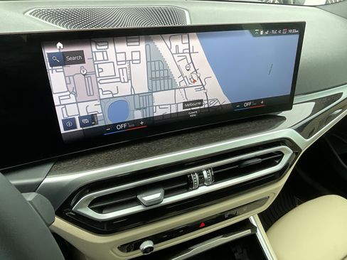 Used 2024 BMW 330i Sedan w/ Convenience Package RWD image 18