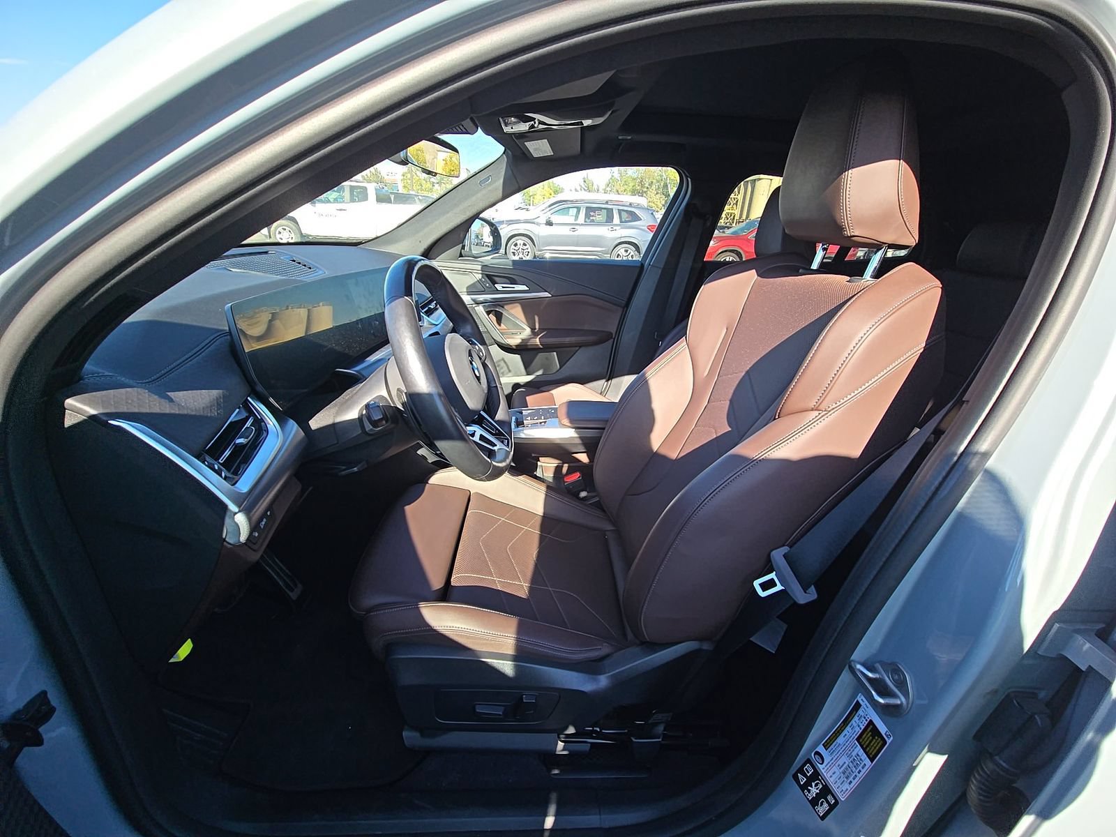 Used 2025 BMW X2 xDrive28i AWD/4WD image 7