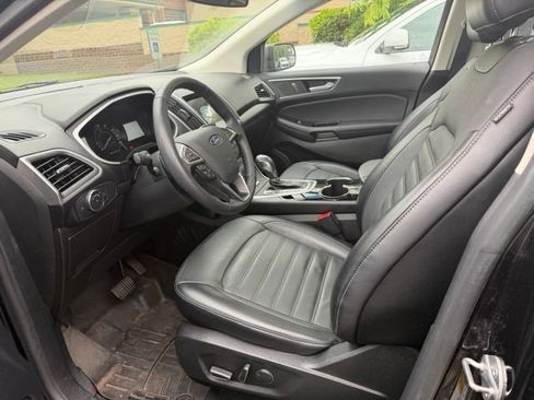 Used 2018 Ford Edge SEL w/ Canadian Touring Package AWD/4WD image 5