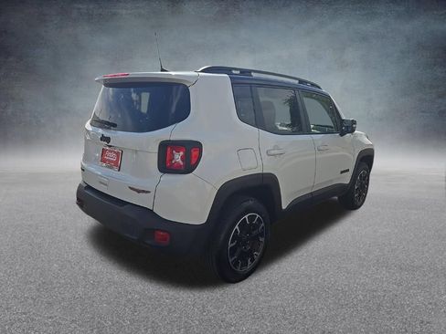 Used 2023 Jeep Renegade Trailhawk AWD/4WD image 3