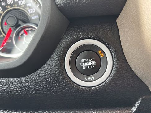 Used 2022 RAM 1500 Laramie image 19