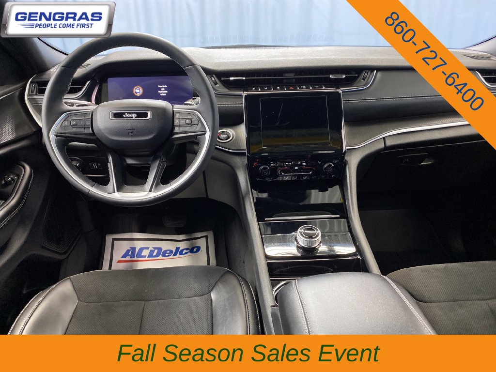 Used 2023 Jeep Grand Cherokee L Altitude AWD/4WD image 33