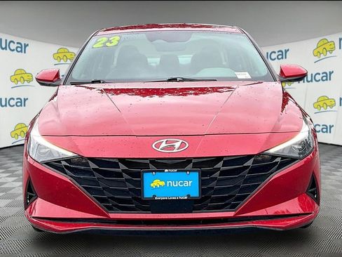 Used 2023 Hyundai Elantra SEL w/ Convenience Package FWD image 2