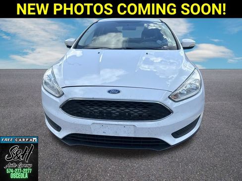 Used 2016 Ford Focus SE FWD image 1