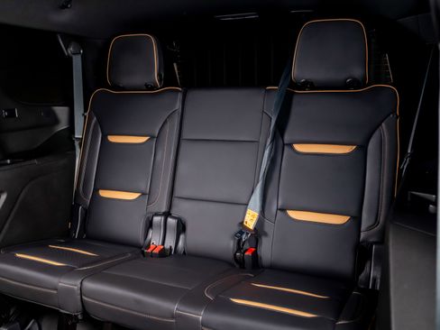 Used 2022 GMC Yukon AT4 w/ Max Trailering Package image 27