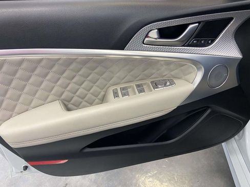 Used 2023 Genesis G70 3.3T w/ Sport Prestige Package image 18