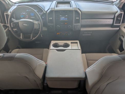 Used 2018 Ford F250 XL w/ Power Equipment Group AWD/4WD image 22