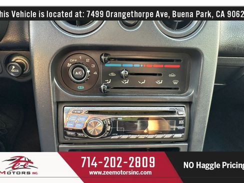 Used 1996 MAZDA MX-5 Miata RWD image 27