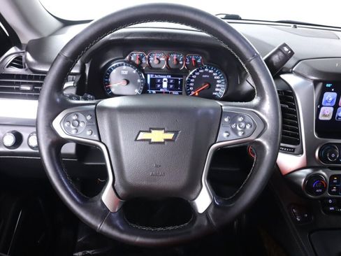 Used 2020 Chevrolet Suburban Premier AWD/4WD image 10