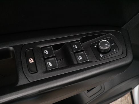 Used 2019 Volkswagen Atlas SEL Premium image 19