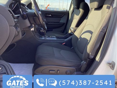 Used 2015 Chevrolet Traverse LT image 14