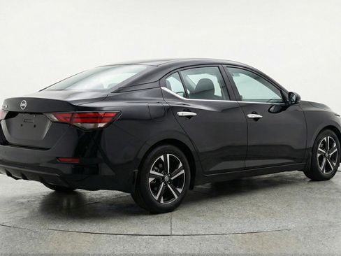 Used 2025 Nissan Sentra SV FWD image 9