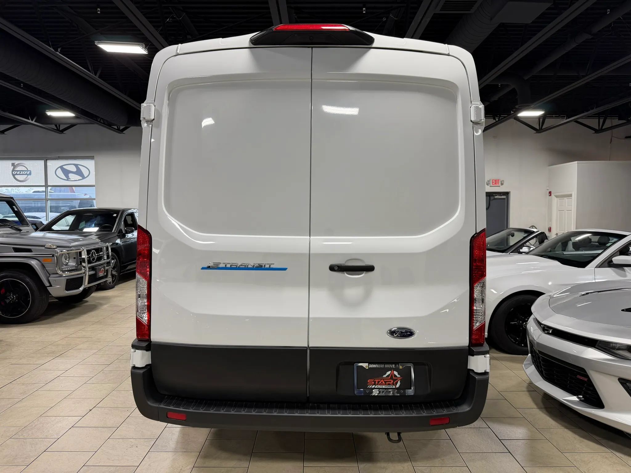 Used 2023 Ford E-Transit Medium Roof RWD image 7