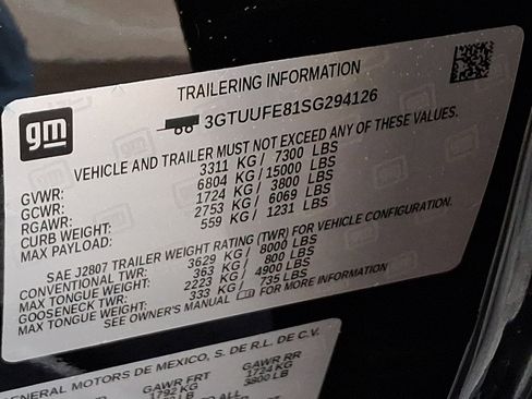 Used 2025 GMC Sierra 1500 AT4X image 26