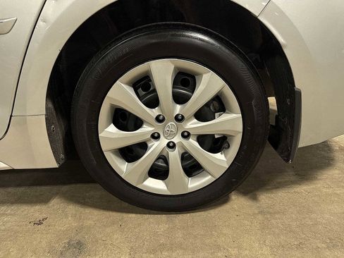 Certified 2023 Toyota Corolla LE image 10