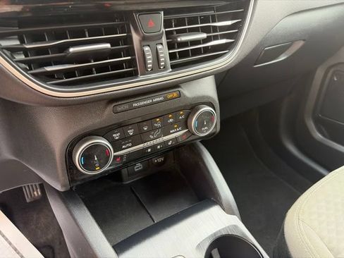 Used 2022 Ford Escape SE w/ Convenience Package FWD image 25