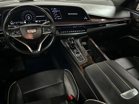 Used 2024 Cadillac Escalade ESV Premium Luxury w/ Performance Package AWD/4WD image 12