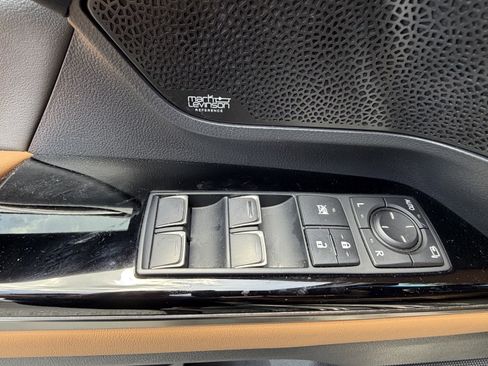 Used 2023 Lexus LX 600 4WD w/ Appearance Package image 14