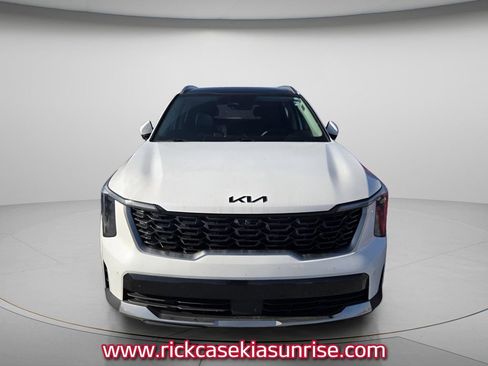 Used 2024 Kia Sorento SX FWD image 3