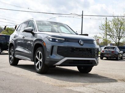 New 2026 Volkswagen Tiguan SE