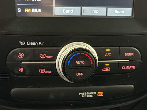 Used 2019 Kia Soul w/ Convenience Package image 23