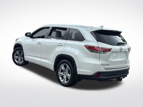 Used 2014 Toyota Highlander Limited w/ Driver Technology Package AWD/4WD image 5