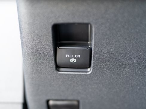 Used 2025 Ford Bronco Outer Banks AWD/4WD image 16