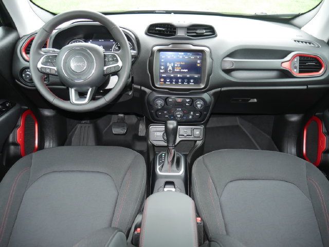 Used 2023 Jeep Renegade Trailhawk w/ Sun/Sound Group AWD/4WD image 7
