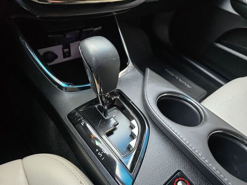 Used 2016 Toyota Avalon Touring image 31