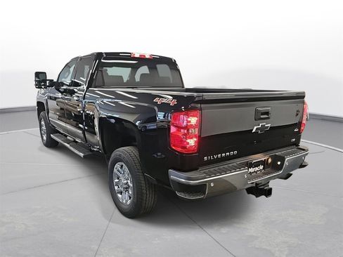 Used 2017 Chevrolet Silverado 2500 LTZ w/ LTZ Plus Package image 8